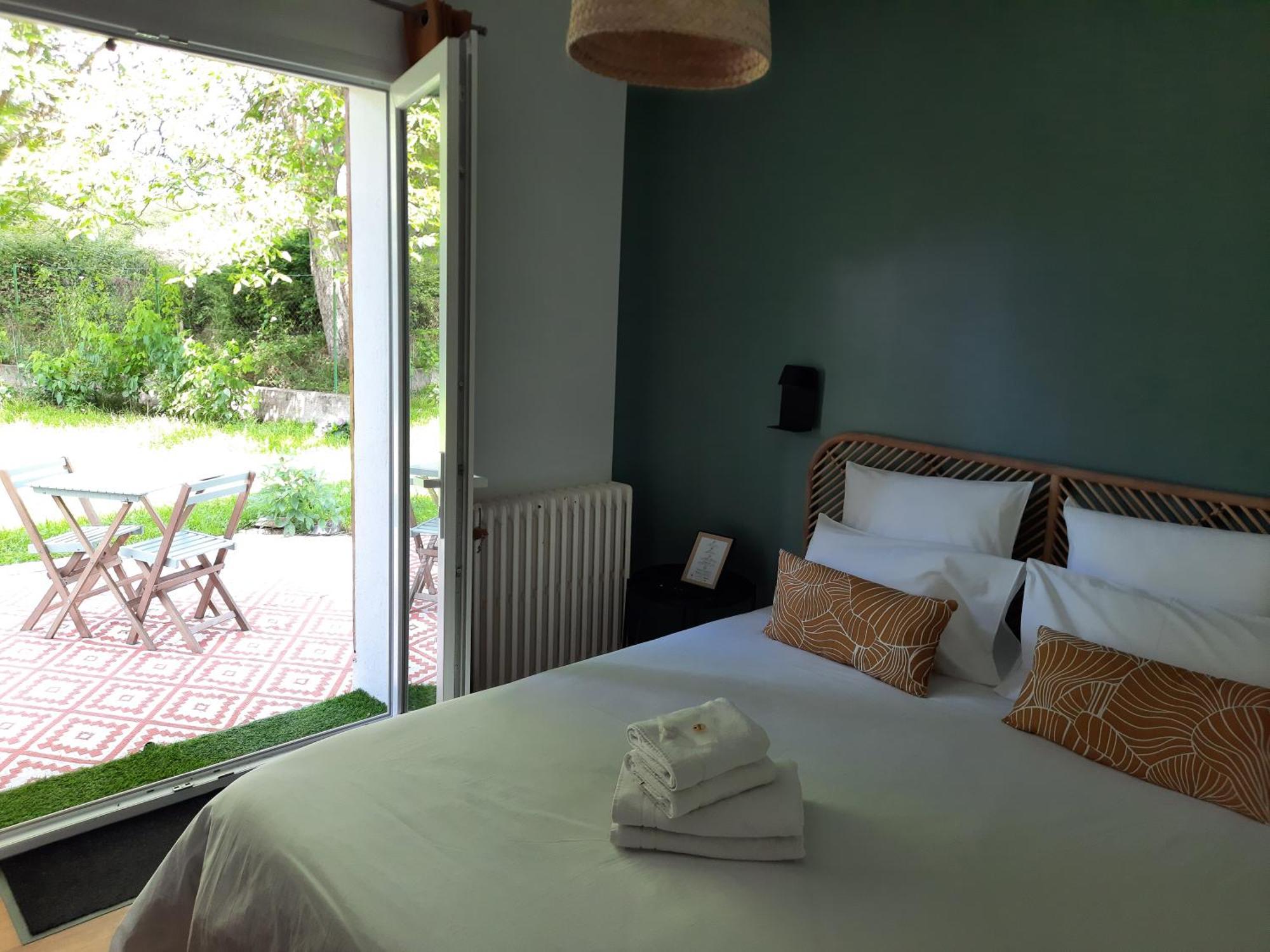 Le Jardin De Moulis, Saint Girons, Ariege, Pyrenees, Acomodação com café da manhã Exterior foto